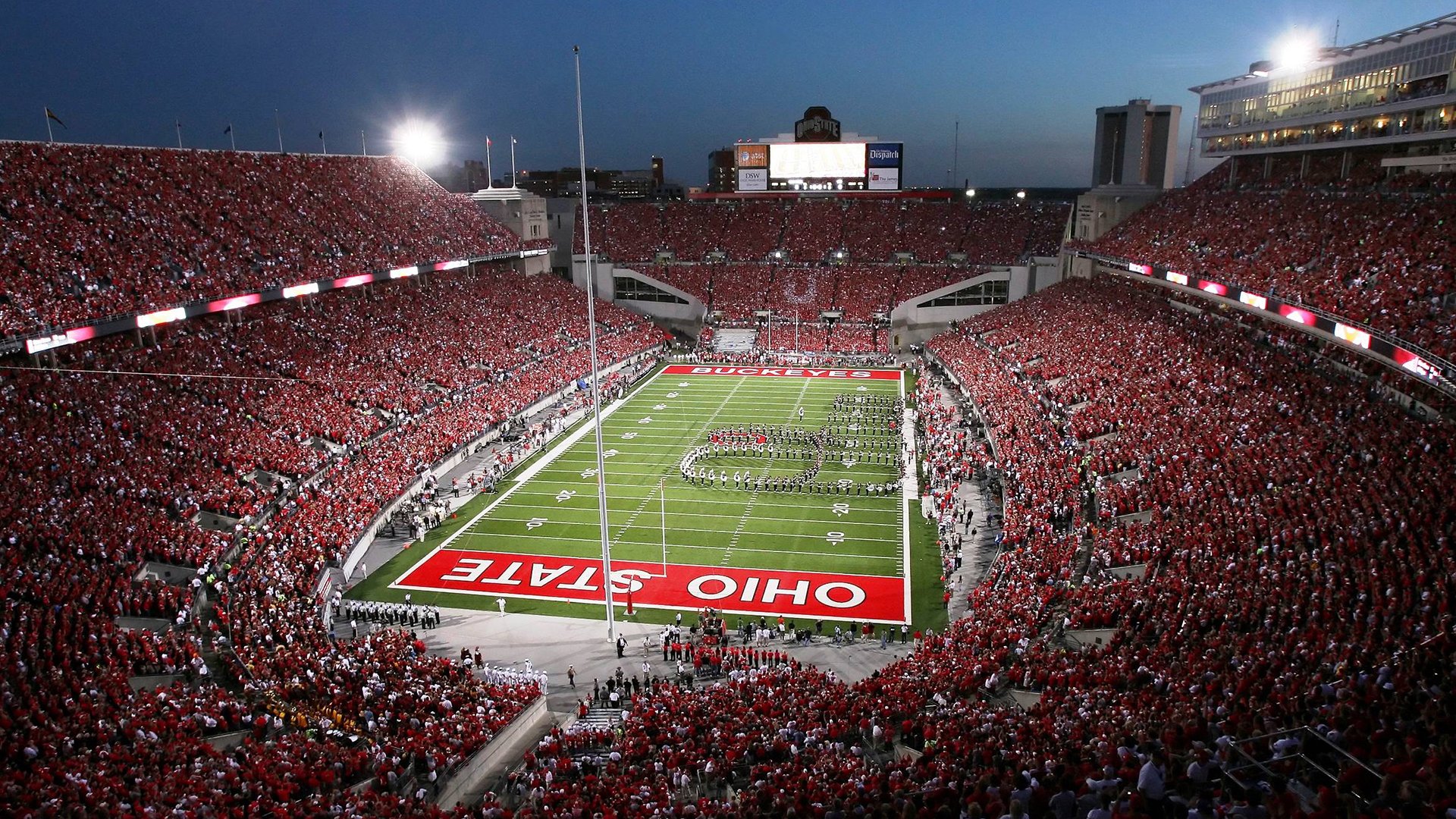 国际帆船赛巅峰对决,狂风巨浪中诞生新王者