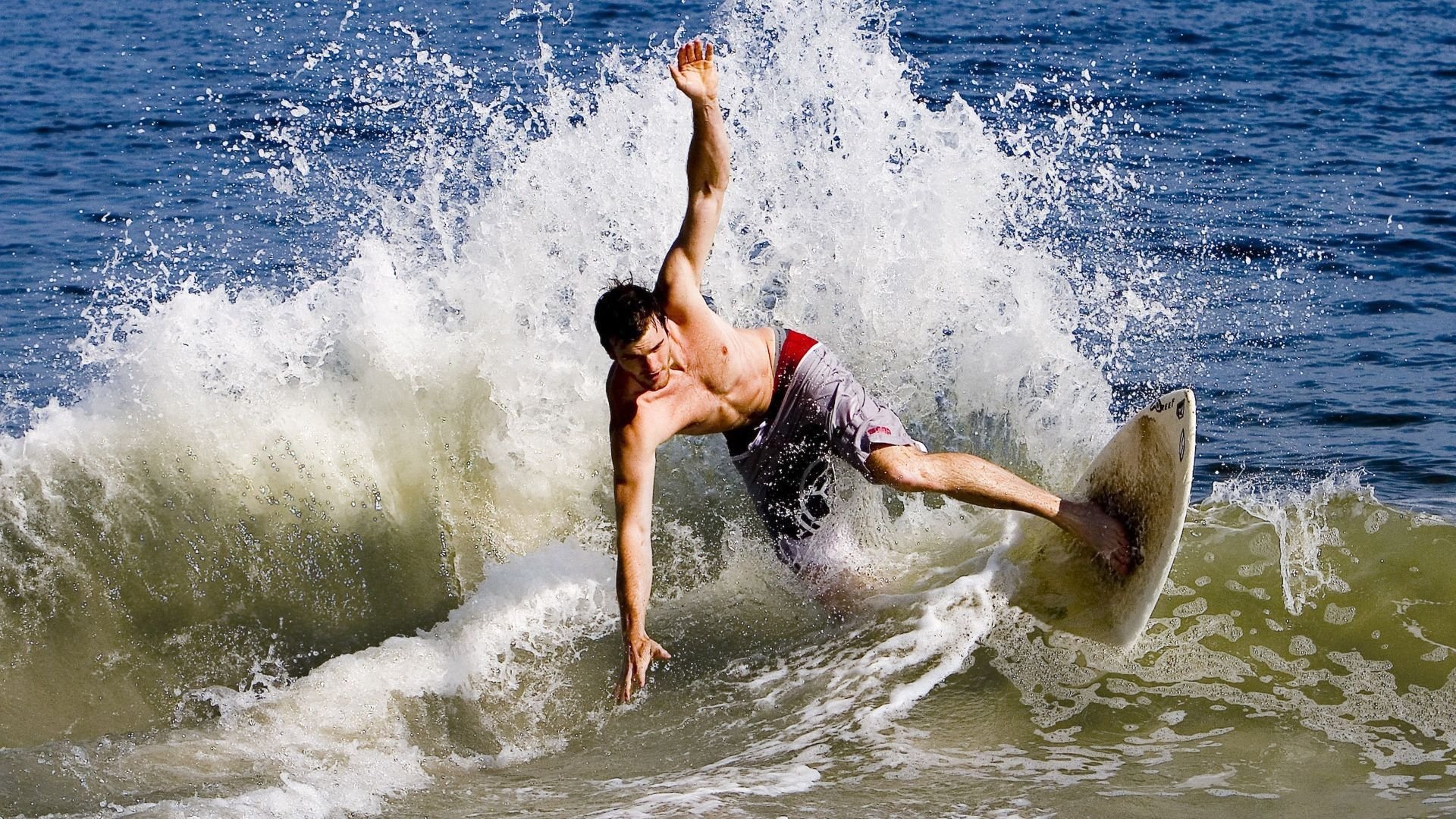 纳达尔强势回归红土赛场 法网前景备受瞩目